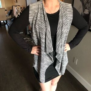 En Creme Black& Gray Kimono Cover-up Wrap Cardigan